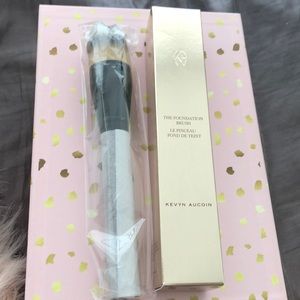 Kevyn Aucoin Foundation Brush